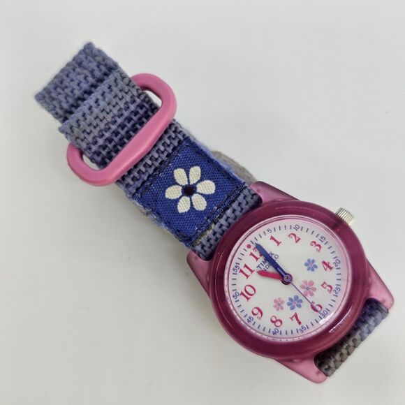 Timex Kids Watch 29MM White Dial Canvas Bands New Battery - Picture 1 of 11